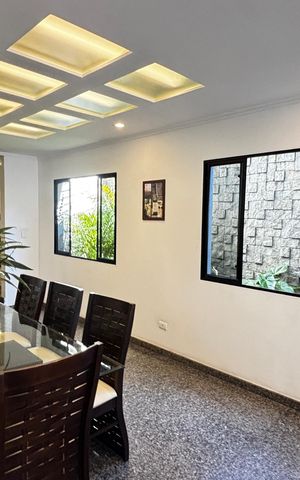 Casa para alugar com 356m², 3 quartos e 4 vagasSala de Jantar 