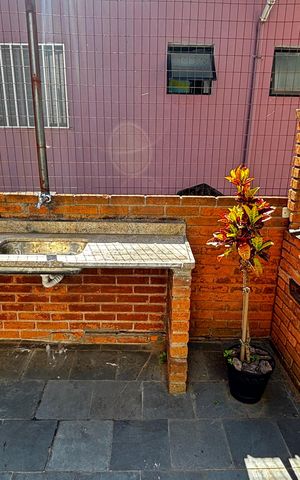 Casa para alugar com 356m², 3 quartos e 4 vagasQuintal - Churrasqueira