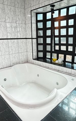 Casa para alugar com 356m², 3 quartos e 4 vagasBanheiro da Suíte