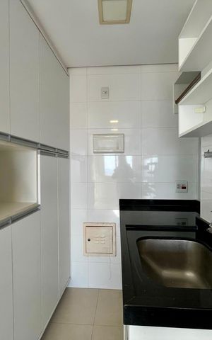 Apartamento para alugar com 80m², 3 quartos e 2 vagas Apartamento para alugar com 80m², 3 quartos e 2 vagasCozinha e Área de Serviço