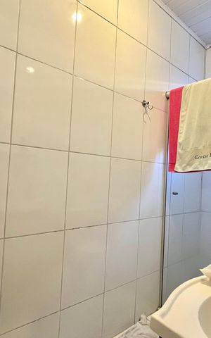 Casa à venda com 100m², 3 quartos e 1 vaga Casa à venda com 100m², 3 quartos e 1 vagaBanheiro da Suíte