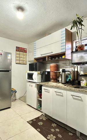 Casa à venda com 100m², 3 quartos e 1 vaga Casa à venda com 100m², 3 quartos e 1 vagaCozinha