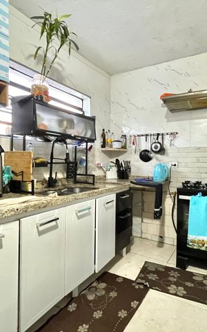 Casa à venda com 100m², 3 quartos e 1 vaga Casa à venda com 100m², 3 quartos e 1 vagaCozinha