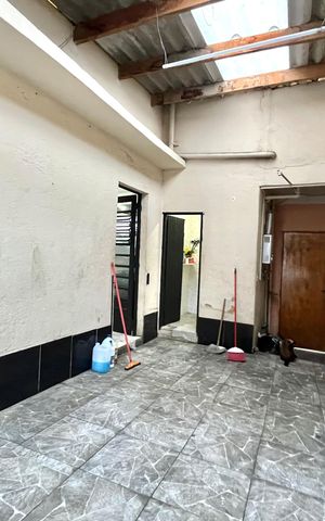 Casa à venda com 100m², 3 quartos e 1 vaga Casa à venda com 100m², 3 quartos e 1 vagaGaragem