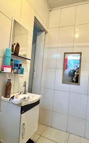 Casa à venda com 100m², 3 quartos e 1 vaga Casa à venda com 100m², 3 quartos e 1 vagaBanheiro da Suíte