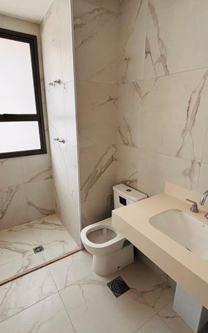 Apartamento à venda com 175m², 3 quartos e 3 vagas Apartamento à venda com 175m², 3 quartos e 3 vagasBanheiro suíte 2