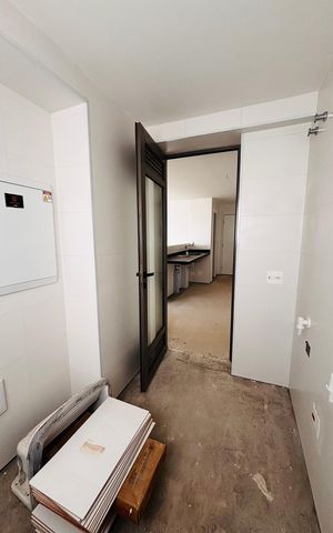 Apartamento à venda com 175m², 3 quartos e 3 vagas Apartamento à venda com 175m², 3 quartos e 3 vagasLavanderia
