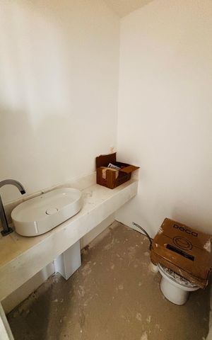 Apartamento à venda com 175m², 3 quartos e 3 vagas Apartamento à venda com 175m², 3 quartos e 3 vagasLavabo
