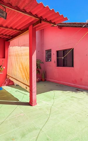 Casa à venda com 185m², 3 quartos e 1 vaga Casa à venda com 185m², 3 quartos e 1 vagaSolário