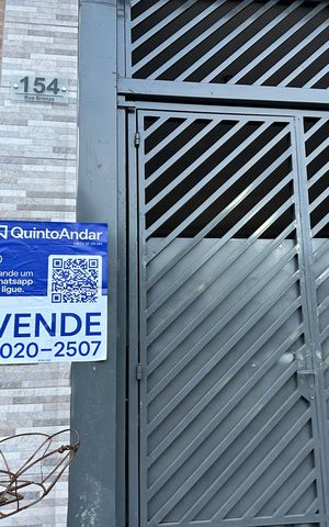 Casa de condomínio à venda com 209m², 3 quartos e 2 vagas Casa de condomínio à venda com 209m², 3 quartos e 2 vagasFachada