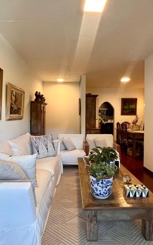 Apartamento à venda com 130m², 3 quartos e 2 vagas Apartamento à venda com 130m², 3 quartos e 2 vagasSala