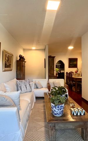 Apartamento à venda com 130m², 3 quartos e 2 vagas Apartamento à venda com 130m², 3 quartos e 2 vagasSala
