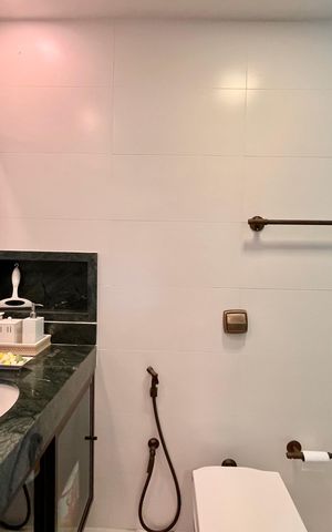 Apartamento à venda com 130m², 3 quartos e 2 vagas Apartamento à venda com 130m², 3 quartos e 2 vagasBanheiro da Suíte