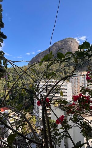 Apartamento à venda com 130m², 3 quartos e 2 vagas Apartamento à venda com 130m², 3 quartos e 2 vagasVista da sala