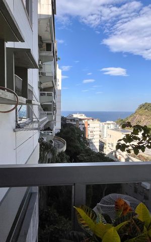 Apartamento à venda com 130m², 3 quartos e 2 vagas Apartamento à venda com 130m², 3 quartos e 2 vagasVista