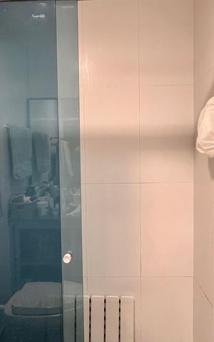 Apartamento à venda com 130m², 3 quartos e 2 vagas Apartamento à venda com 130m², 3 quartos e 2 vagasBanheiro social