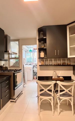 Apartamento à venda com 130m², 3 quartos e 2 vagas Apartamento à venda com 130m², 3 quartos e 2 vagasCozinha
