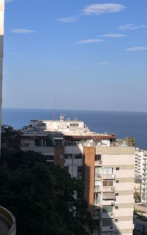Apartamento à venda com 130m², 3 quartos e 2 vagas Apartamento à venda com 130m², 3 quartos e 2 vagasVista