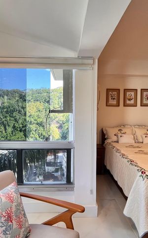 Apartamento à venda com 130m², 3 quartos e 2 vagas Apartamento à venda com 130m², 3 quartos e 2 vagasSuite
