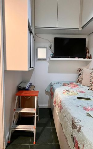 Apartamento à venda com 130m², 3 quartos e 2 vagas Apartamento à venda com 130m², 3 quartos e 2 vagasQuarto de Serviço