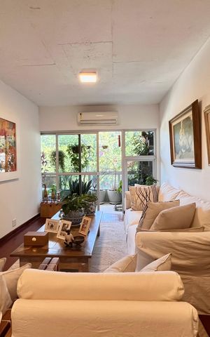 Apartamento à venda com 130m², 3 quartos e 2 vagas Apartamento à venda com 130m², 3 quartos e 2 vagasSala