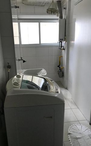 Apartamento à venda com 123m², 3 quartos e 2 vagas Apartamento à venda com 123m², 3 quartos e 2 vagasÁrea de serviço