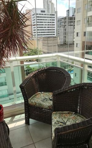 Apartamento à venda com 123m², 3 quartos e 2 vagas Apartamento à venda com 123m², 3 quartos e 2 vagasVaranda