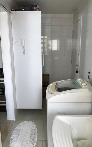Apartamento à venda com 123m², 3 quartos e 2 vagas Apartamento à venda com 123m², 3 quartos e 2 vagasÁrea de serviço