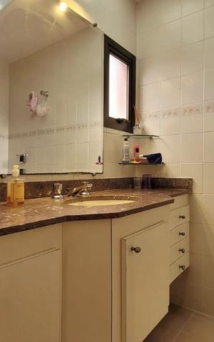 Apartamento à venda com 194m², 4 quartos e 3 vagas Apartamento à venda com 194m², 4 quartos e 3 vagasBanheiro 2