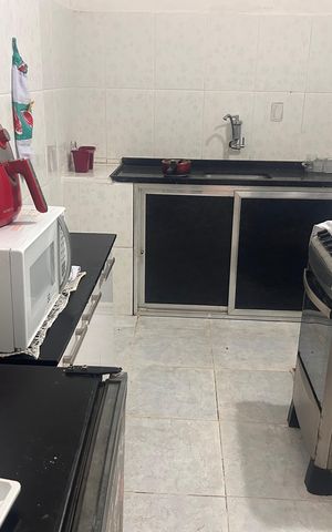 Casa à venda com 592m², 5 quartos e 4 vagas Casa à venda com 592m², 5 quartos e 4 vagasCozinha