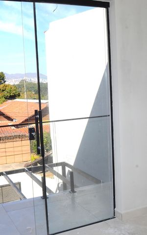 Casa à venda com 180m², 2 quartos e 3 vagasVaranda da suite