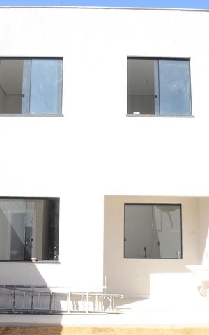 Casa à venda com 180m², 2 quartos e 3 vagasQuintal