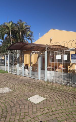 Casa de condomínio à venda com 89m², 2 quartos e 2 vagasFachada e portaria