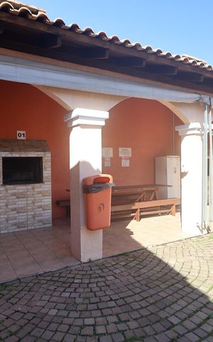 Casa de condomínio à venda com 89m², 2 quartos e 2 vagasÁrea comum - Churrasqueira