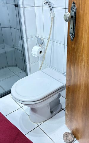 Casa à venda com 138m², 2 quartos e 2 vagasBanheiro