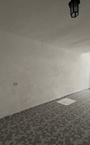 Casa à venda com 138m², 2 quartos e 2 vagasGaragem