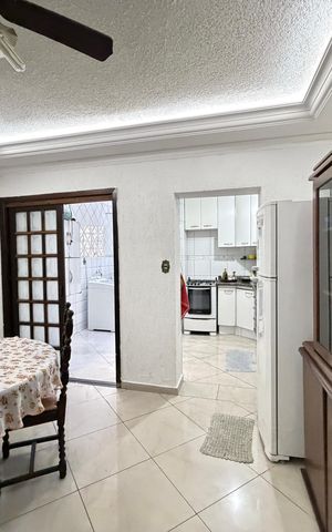 Casa à venda com 138m², 2 quartos e 2 vagasCozinha