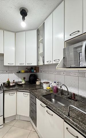 Casa à venda com 138m², 2 quartos e 2 vagasCozinha