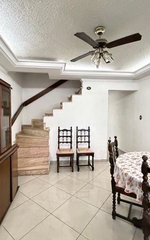 Casa à venda com 138m², 2 quartos e 2 vagasCozinha