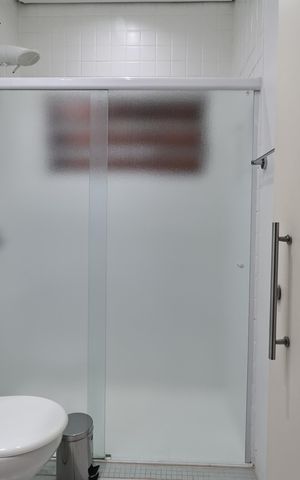 Casa à venda com 264m², 3 quartos e 3 vagas Casa à venda com 264m², 3 quartos e 3 vagasBanheiro