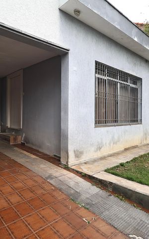 Casa à venda com 264m², 3 quartos e 3 vagas Casa à venda com 264m², 3 quartos e 3 vagasGaragem