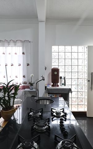 Casa à venda com 264m², 3 quartos e 3 vagas Casa à venda com 264m², 3 quartos e 3 vagasCozinha