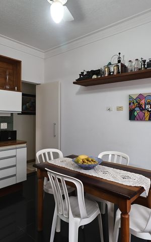 Casa à venda com 264m², 3 quartos e 3 vagas Casa à venda com 264m², 3 quartos e 3 vagasCozinha
