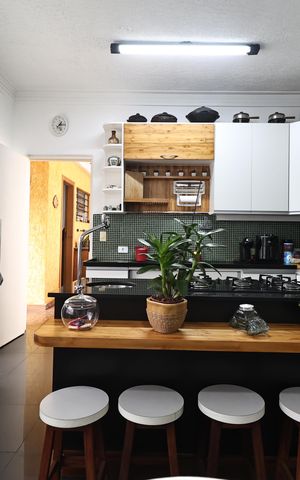 Casa à venda com 264m², 3 quartos e 3 vagas Casa à venda com 264m², 3 quartos e 3 vagasCozinha