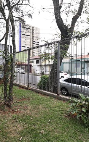 Casa à venda com 264m², 3 quartos e 3 vagas Casa à venda com 264m², 3 quartos e 3 vagasJardim