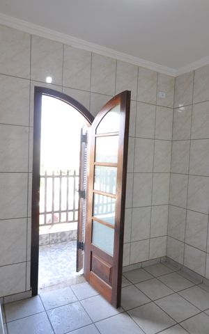 Casa para alugar com 200m², 2 quartos e 3 vagasCozinha 1