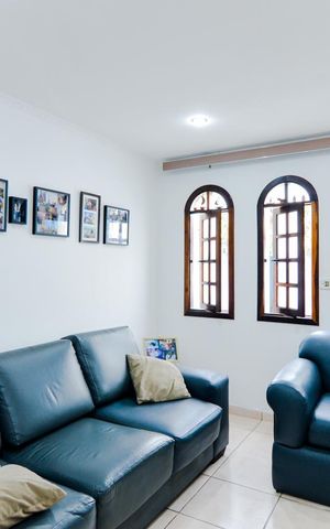 Casa à venda com 171m², 3 quartos e 4 vagasSala