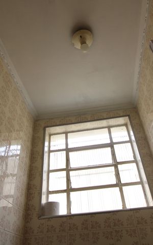 Casa à venda com 130m², 2 quartos e 3 vagasBanheiro 2