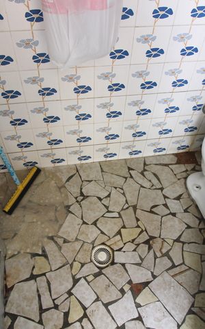 Casa à venda com 130m², 2 quartos e 3 vagasBanheiro do quartinho