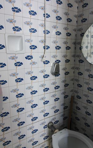 Casa à venda com 130m², 2 quartos e 3 vagasBanheiro do quartinho